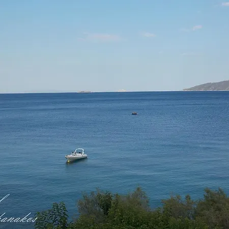 Kakanakos 3* Loutra Oraias Elenis