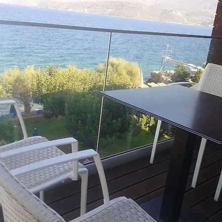 Kakanakos 로우트라 오라이아스 엘레니스