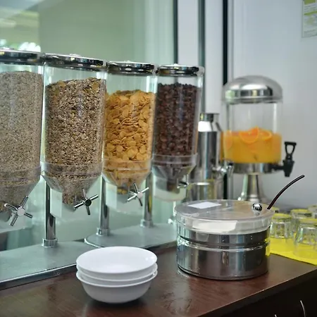 Kakanakos 3* 로우트라 오라이아스 엘레니스