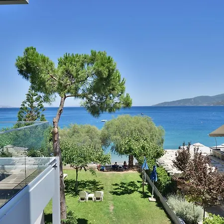 Kakanakos 3* Loutra Oraias Elenis