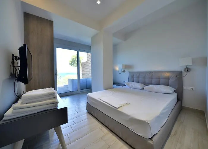 Kakanakos 로우트라 오라이아스 엘레니스